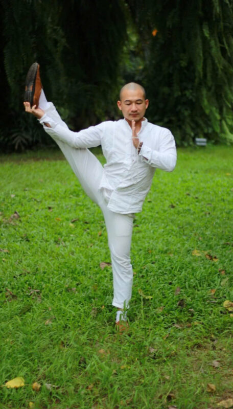 Master Hoàng Hùng là ai? z6815631124360 d0fbd08408c1ccaf27437213b076f8b4